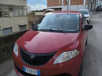 Usata Lancia Ypsilon 69 CV (50 kW) 2019 Rosso Utilitaria