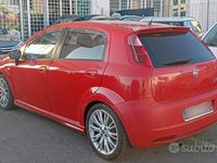 Usata Fiat Grande Punto 90 CV (66 kW) 2007 Rosso Utilitaria