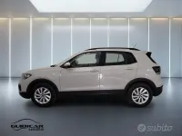 Usata VW T-Cross Style 110 CV (80 kW) 2023 Beige SUV