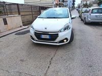Usata Peugeot 208 Allure 102 CV (75 kW) 2019 Bianco Utilitaria