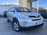 Usata Toyota Urban Cruiser Sol 90 CV (66 kW) 2010 Argento Utilitaria