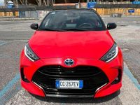 Usata Toyota Yaris Hybrid 92 CV (67 kW) 2021 Rosso Utilitaria