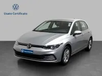 Usata VW Golf VIII Life 110 CV (80 kW) 2021 Reflex silver metallizzato Berlina