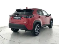 Usata Toyota Yaris Cross Lounge 116 CV (85 kW) 2022 Rosso SUV