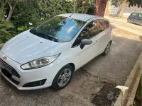 Usata Ford Fiesta 75 CV (55 kW) 2014 Bianco Utilitaria