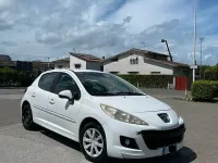 Usata Peugeot 207 68 CV (50 kW) 2011 Berlina