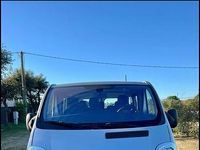 Usata Opel Vivaro 120 CV (88 kW) 2011 Grigio Monovolume