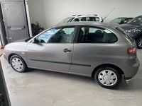 Usata Seat Ibiza Stella 87 CV (63 kW) 2003 Grigio Berlina
