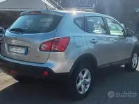 Usata Nissan Qashqai Acenta 150 CV (110 kW) 2008 Grigio SUV