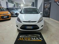 Usata Ford Fiesta 68 CV (50 kW) 2009 Bianco Utilitaria