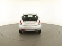 Usata Lancia Ypsilon Silver 70 CV (51 kW) 2017 Argento Utilitaria