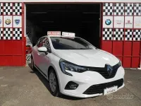 Usata Renault Clio V Business 86 CV (63 kW) 2021 Bianco Berlina