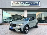 Usata Volvo XC40 Plus 179 CV (131 kW) 2023 Verde SUV
