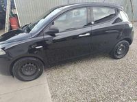 Usata Lancia Ypsilon 69 CV (50 kW) 2017 Nero Utilitaria