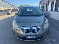 Usata Opel Meriva Cosmo 110 CV (80 kW) 2010 Giallo Monovolume