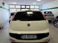 Usata Fiat Punto Evo 69 CV (50 kW) 2010 Bianco Utilitaria