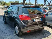 Usata Kia Venga Active 90 CV (66 kW) 2018 Grigio Utilitaria