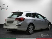 Usata Opel Astra 125 CV (91 kW) 2011 Argento Station wagon