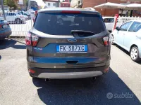Usata Ford Kuga ST-Line 120 CV (88 kW) 2017 Grigio SUV