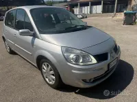 Usata Renault Grand Scénic II 131 CV (96 kW) 2009 Grigio Monovolume