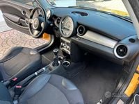 Usata Mini One D 109 CV (80 kW) 2009 Giallo Utilitaria
