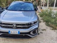 Usata VW T-Roc R-line 116 CV (85 kW) 2023 Grigio SUV