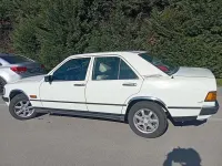 Usata Mercedes 190 122 CV (89 kW) 1984 Berlina