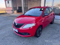 Usata Lancia Ypsilon Gold 69 CV (50 kW) 2019 Rosso Utilitaria