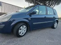 Usata Renault Scenic E-Tech 110 CV (80 kW) 2009 Blu Berlina