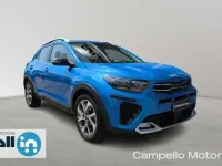 Usata Kia Stonic GT-Line 120 CV (88 kW) 2022 Blu SUV