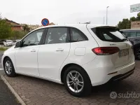 Usata Mercedes B180 116 CV (85 kW) 2019 Bianco Utilitaria