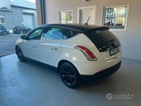 Usata Lancia Delta Silver 105 CV (77 kW) 2011 Bianco Utilitaria