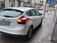 Usata Ford Focus 115 CV (84 kW) 2011 Bianco Berlina