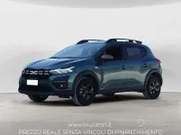 Usata Dacia Sandero Extreme 101 CV (74 kW) 2025 Verde Berlina
