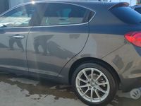 Usata Alfa Romeo Giulietta 109 CV (80 kW) 2012 Grigio Utilitaria