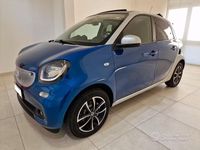 Usata Smart ForFour Prime 71 CV (52 kW) 2015 Blu/azzurro Utilitaria