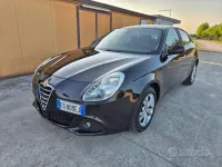 Usata Alfa Romeo Giulietta Exclusive 105 CV (77 kW) 2013 Nero Utilitaria