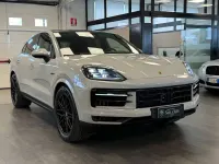 Nuova Porsche Cayenne 305 CV (224 kW) 2026 Grigio SUV