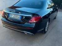 Usata Mercedes E220 Premium 194 CV (142 kW) 2018 Nero Station wagon