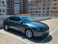 Usata Skoda Superb Executive 150 CV (110 kW) 2018 Grigio Berlina