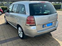 Usata Opel Zafira Cosmo 150 CV (110 kW) 2007 Grigio Monovolume