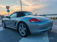 Usata Porsche Boxster 280 CV (205 kW) 2005 Grigio Cabrio