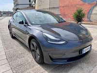 Usata Tesla Model 3 366 kW (498 CV) 2019 Grigio Berlina