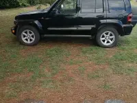 Usata Jeep Cherokee 163 CV (119 kW) 2009 Nero SUV