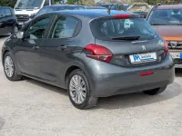 Usata Peugeot 208 82 CV (60 kW) 2016 Grigio Utilitaria