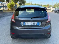 Usata Ford Fiesta Titanium 75 CV (55 kW) 2016 Grigio scuro Utilitaria