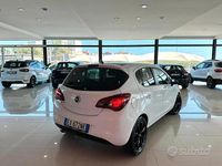 Usata Opel Corsa Edition 90 CV (66 kW) 2015 Bianco Berlina