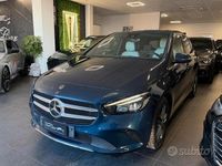 Usata Mercedes B180 116 CV (85 kW) 2019 Blu Monovolume