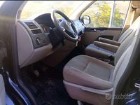 Usata VW Caravelle 140 CV (102 kW) 2013 Blu/azzurro Furgone