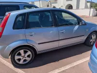 Usata Ford Fiesta Ambiente 75 CV (55 kW) 2004 Utilitaria